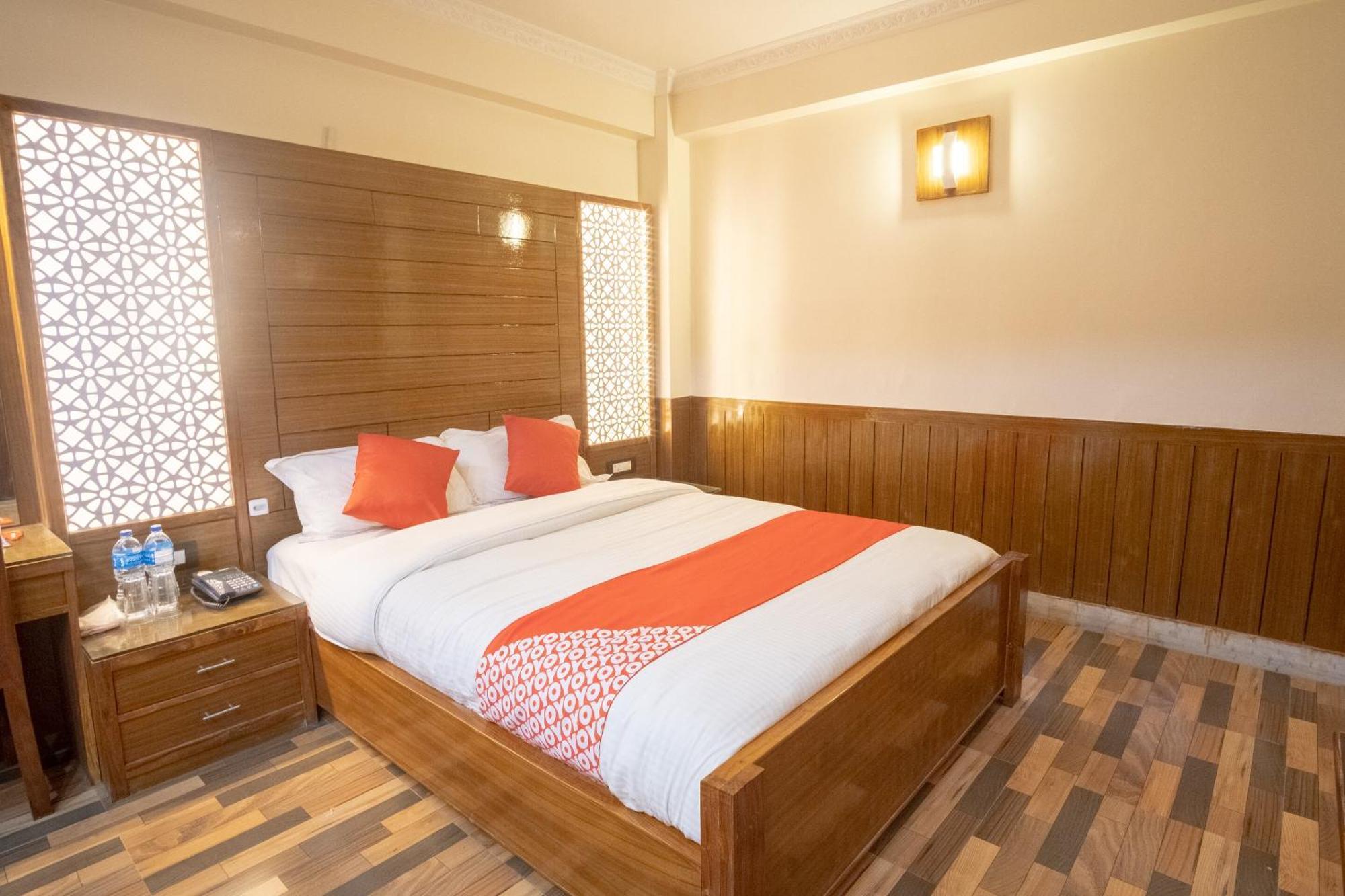 Oyo 304 Hotel Manama Balaju Zewnętrze zdjęcie