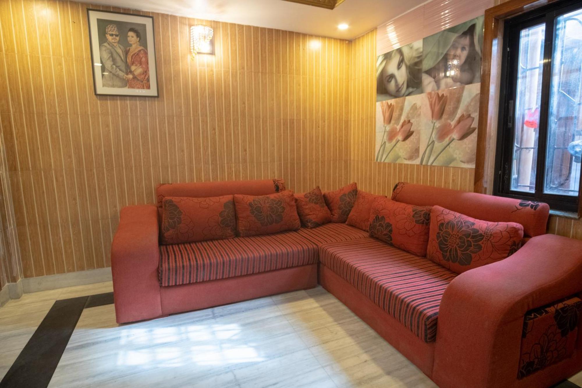 Oyo 304 Hotel Manama Balaju Zewnętrze zdjęcie